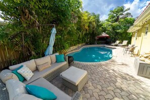 Outdoor pool, a heated pool