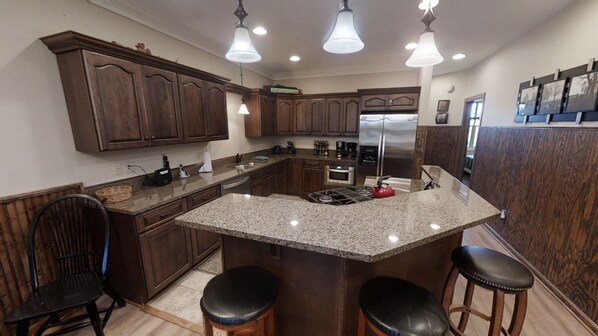 Refrigerador, microondas, horno y lavavajillas 