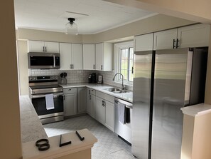 Fridge, microwave, oven, stovetop - Canandaigua's Chosen Spot Home (Canandaigua)