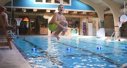 Seven Springs 1 Bedroom Premium Condo, Ski In/Ski Out by RedAwning