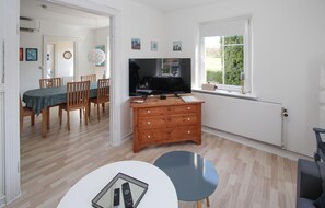 Fireplace - Amazing home in Samsø with kitchen (Samsø)