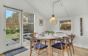 Dining - 3 bedroom awesome home in Esbjerg V (Esbjerg V)