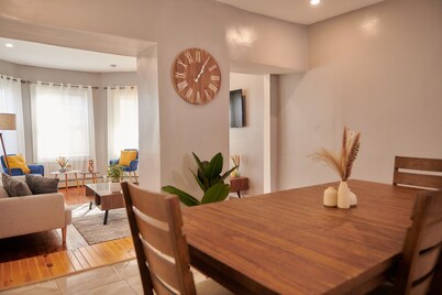 Cozy apartment 1st 10min Walk Downtown | City View