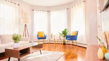 智能電視、書籍