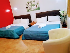 Exclusive Quadruple Room, 1 Bedroom | Bathroom - Termini Luxury home (Rome)