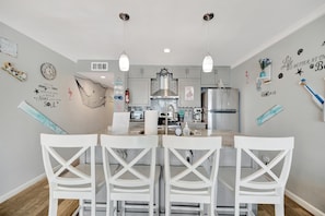 Panoramic Apartment, Fireplace, Bay View | Private kitchen | Full-sized fridge, microwave, oven, stovetop - Seaside Luxury Oasis with balcony (Tampa)