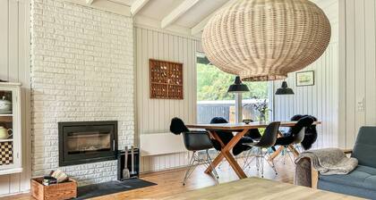 Nice home in Tisvildeleje with WiFi