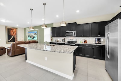 Villa with Heated Pool+Spa - Near Disney, Universal Studios and Beaches!