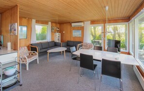 Dining - Nice home in Samsø with kitchen (Samsø)