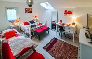 2 chambres, lit de bébé portatif, accès au Wi-Fi (inclus)