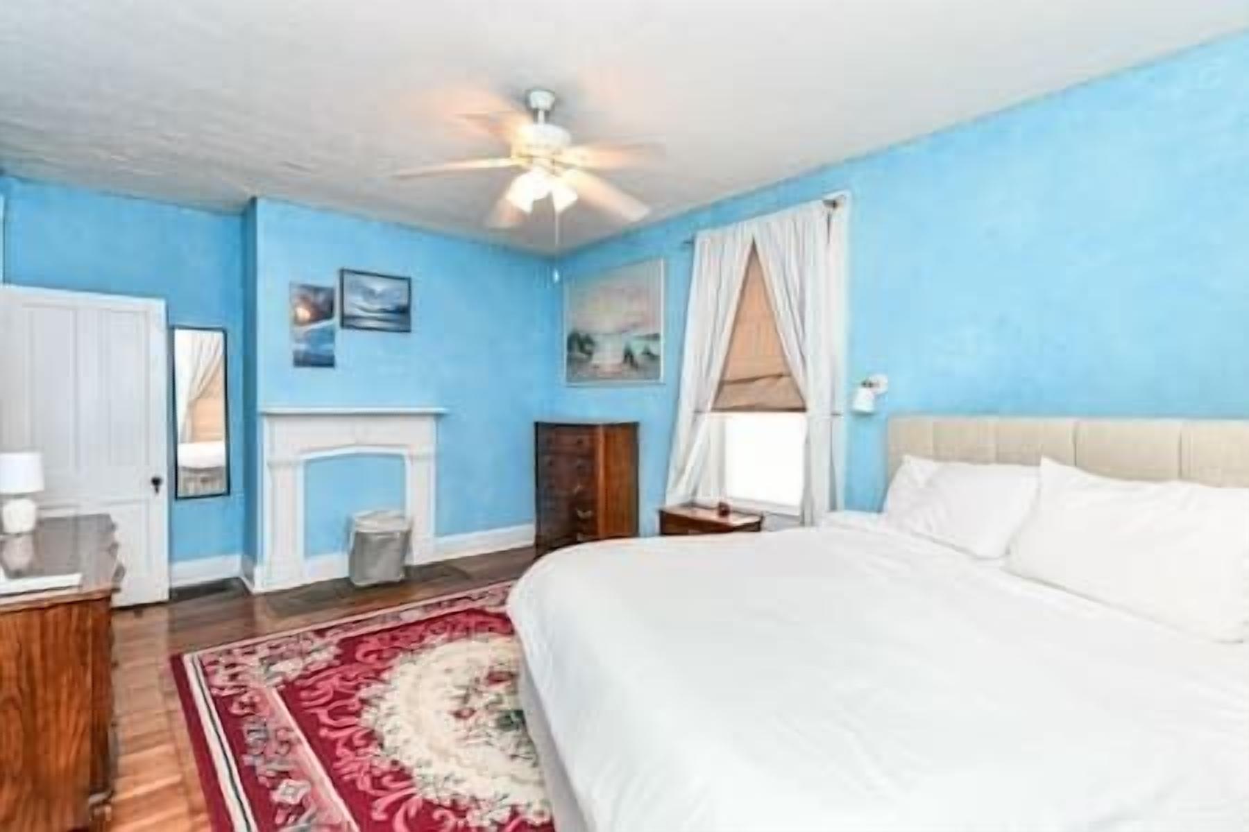 3 soverom, strykejern/-brett, wi-fi (inkludert) og sengetøy