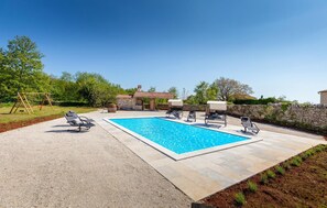 Pool - Awesome home in Modrusani (Modrusani)
