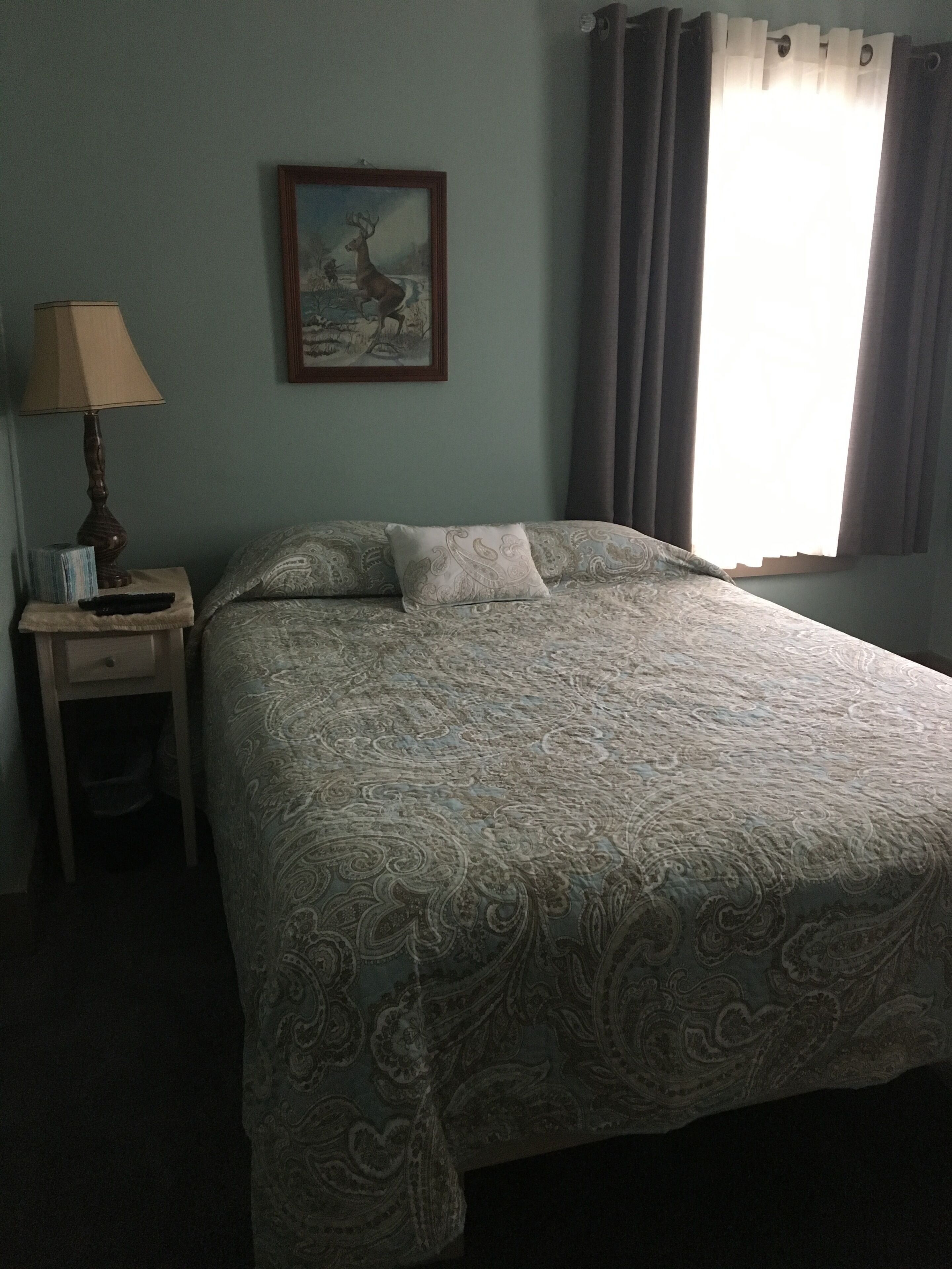 2 chambres, fer et planche à repasser, Wi-Fi gratuit, draps fournis