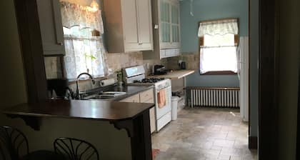 Lucy’s House Single Family Bungalow
