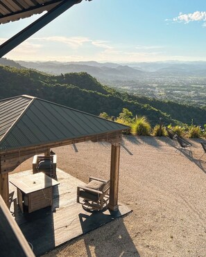 Terrace/patio - Ocean View Hilltop • Heated Private Pool and Parking (Añasco)