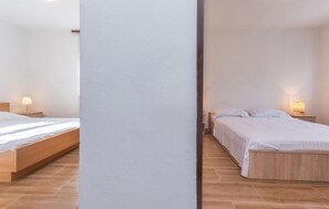 2 bedrooms, free WiFi, bed sheets
