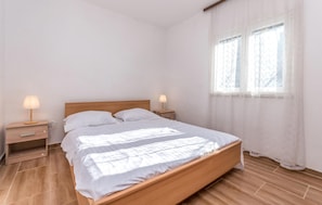 2 bedrooms, free WiFi, bed sheets