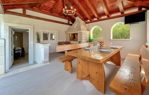 Outdoor dining - Stunning apartment in Zrnovo with WiFi (Zrnovo)