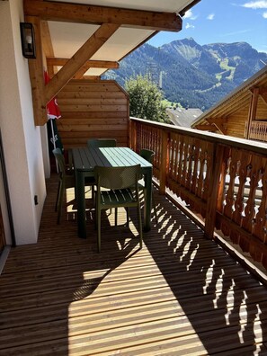 Outdoor dining - Pearl of Savoy C403 less than 300 m from the center (Châtel)