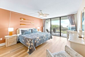 2 bedrooms, iron/ironing board, travel crib, free WiFi