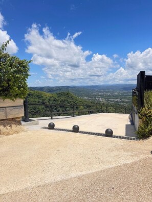 Property grounds - Hilltop Getaway • Heated Private Pool and Parking (Añasco)