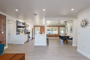 Immagine non classificata, 5 di 43, pulsante