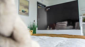 1 bedroom, in-room safe, free WiFi, bed sheets