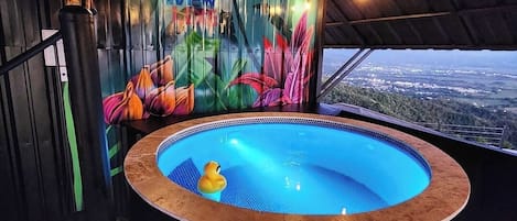 Beheizter Pool