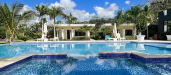 Hideaway Los Llanos: Garden Paradise - sleeps 16
