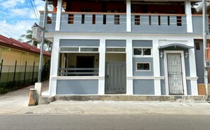 Exterior - 3-5 minutes walk to100Islands National Park! Unit#1 private kitchen&terrace(1F) (Alaminos)