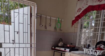 Lovely studio unit in Mineral Heights Near May Pen