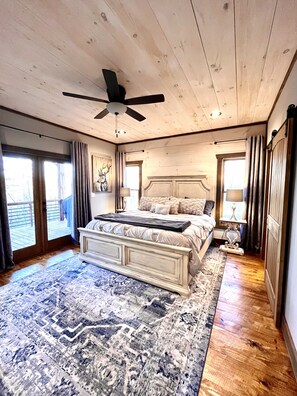 5 bedrooms, iron/ironing board, free WiFi, bed sheets