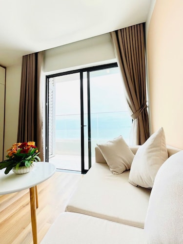 TMS Quy Nhon - Lee Xinh