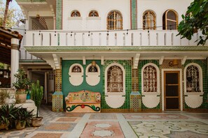 Front of property - Hotel Tabachin del Puerto (Brisas de Zicatela)