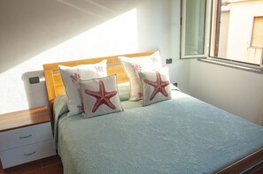 2 chambres, fer et planche à repasser, accès au Wi-Fi (inclus)