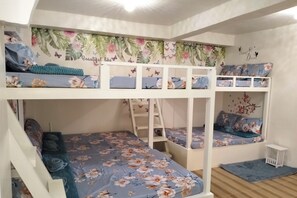 2 bedrooms, in-room safe, free WiFi, bed sheets