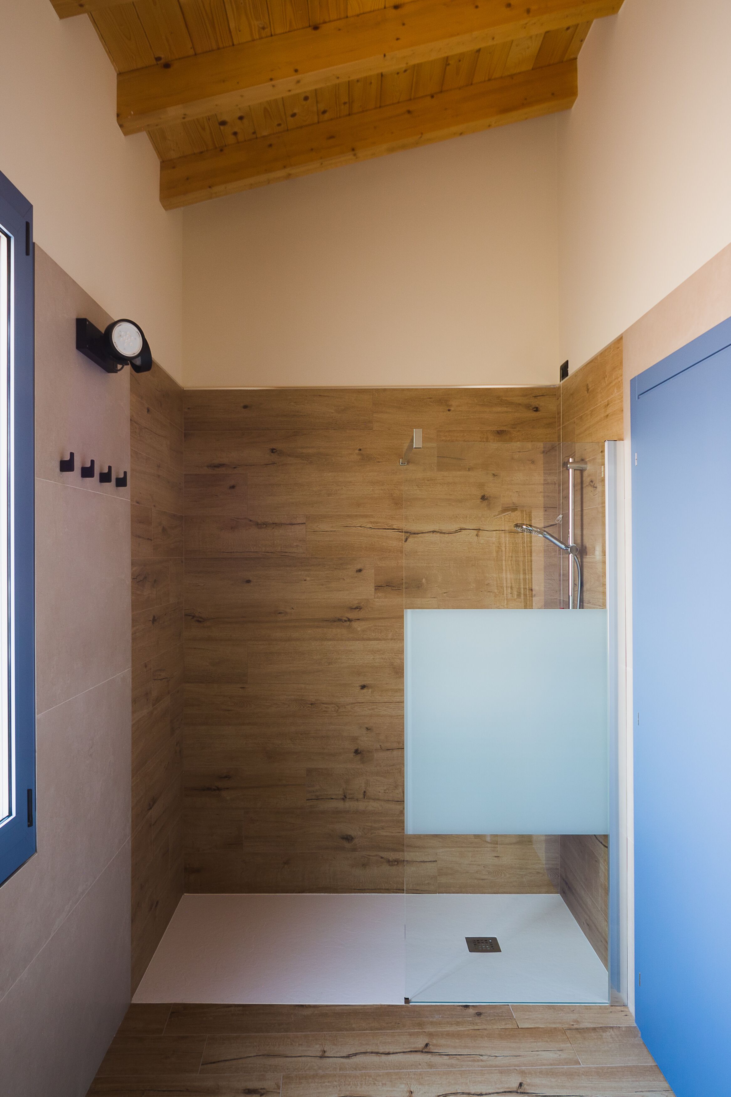Luxury-Vierbettzimmer | Badezimmer | Dusche, Regendusche, Haartrockner, Bidet