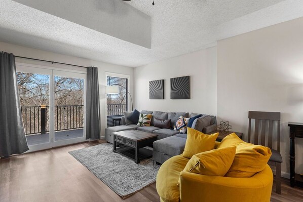 Smart TV, fireplace, table football, ping pong