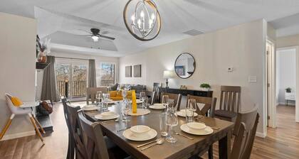 Modern Branson Family Cabin | Game Room | Sleeps 12