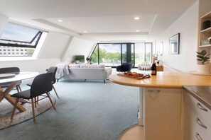 Interior - Lakeside Loft Rotorua (Rotorua)