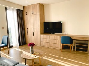 Deluxe Room, 1 King Bed