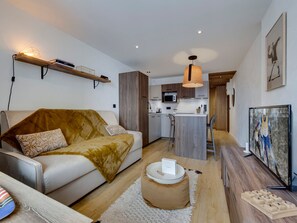 TV - Newly renovated apartment for 4 in Tignes Le Lac (Tignes)