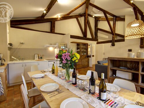 Historic cottage with Wi-Fi and pets allowed in Sainte-Croix-en-Jarez