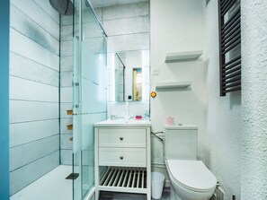 Bathroom - Renovated ski-in/ski-out studio with balcony and wifi (Tignes)