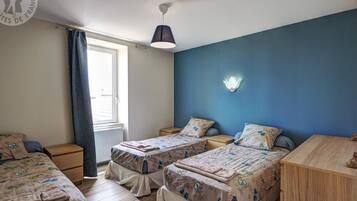 4 bedrooms, free WiFi