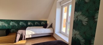 Charming Cottage Near Beauval Zoo & Loire Castles - Private Courtyard & Bike Access