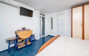 Free WiFi, bed sheets - Nice apartment in Rabac with WiFi (Rabac)