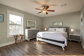 3 bedrooms, iron/ironing board, free WiFi, bed sheets - SALE~"50 Sea Turtle"~Pet Friendly~Gulf Views~Gated Gulf Front SD~Beach Gear (Santa Rosa Beach)