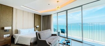 Panorama Luxury Sea View Apartment