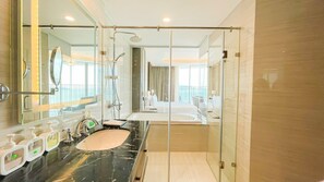 Panoramic-Suite | Badezimmer